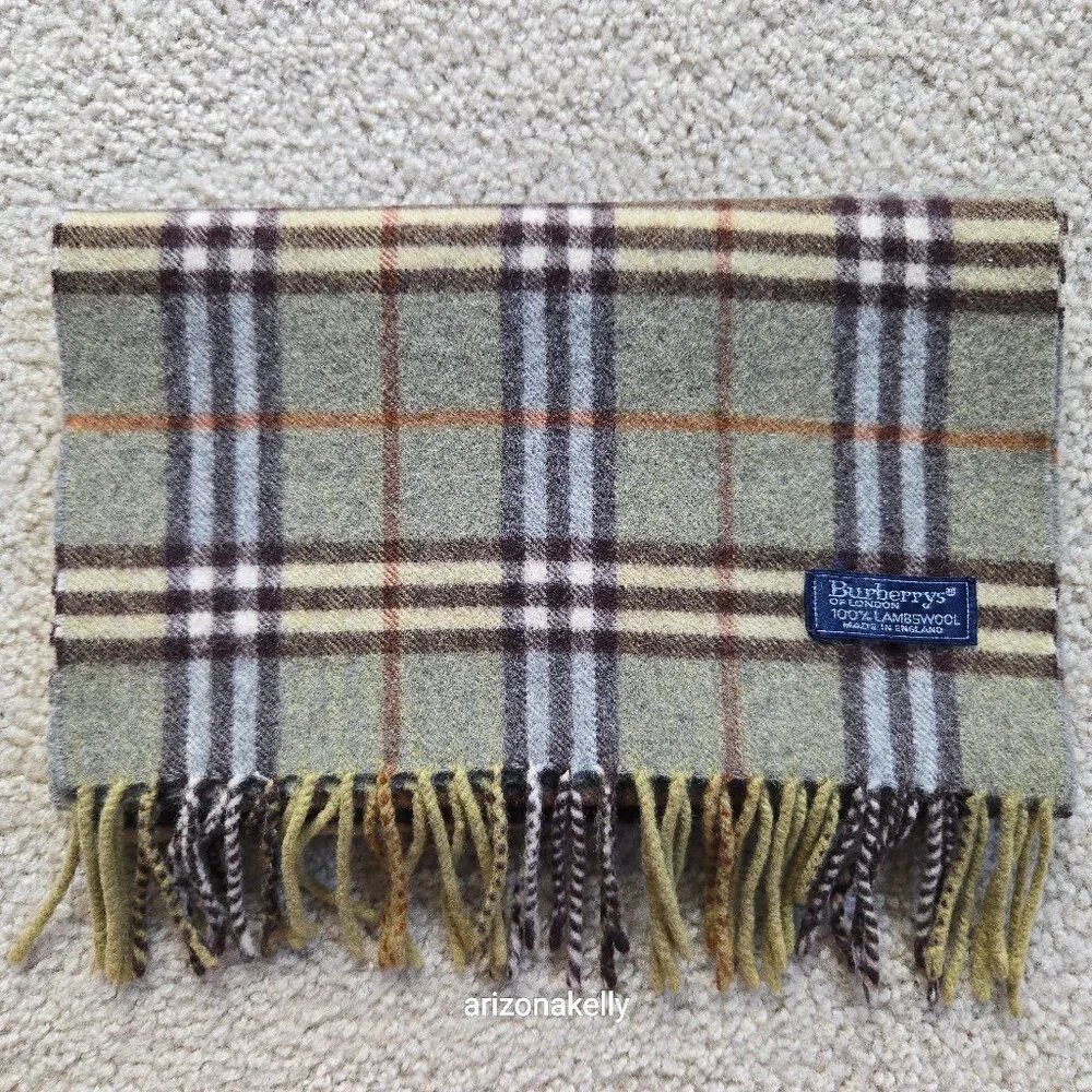 PERFECT! Vintage Burberry Wool Plaid Scarf